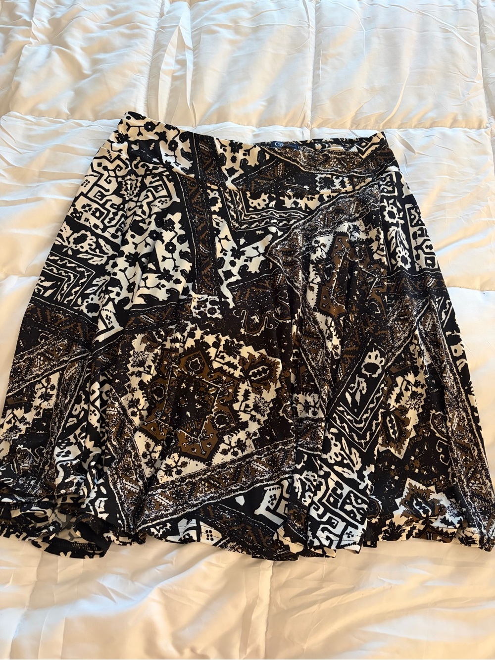 Chaps Black and White Printed Circle Skirt